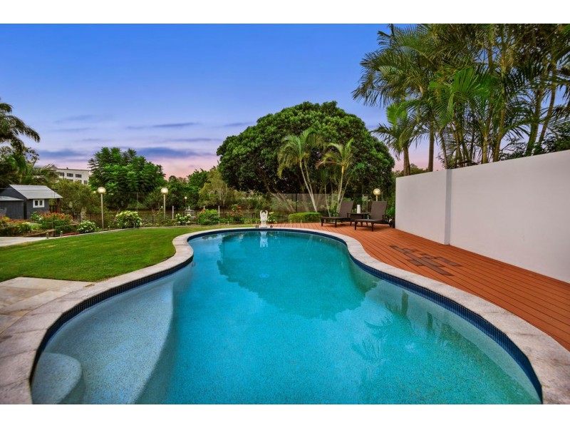 14 Saltwater Terrace, Helensvale QLD 4212