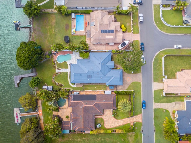 14 Saltwater Terrace, Helensvale QLD 4212