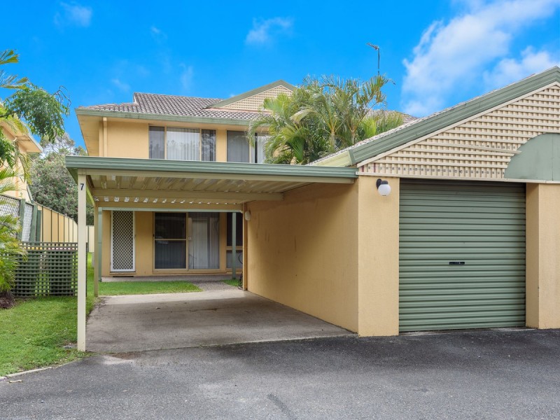7/469 Pine Ridge Road, Runaway Bay QLD 4216