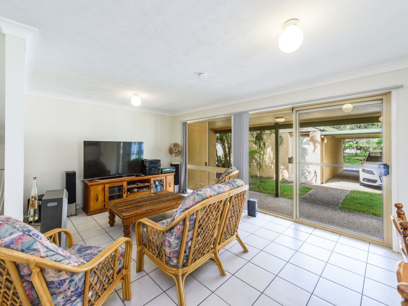 7/469 Pine Ridge Road, Runaway Bay QLD 4216