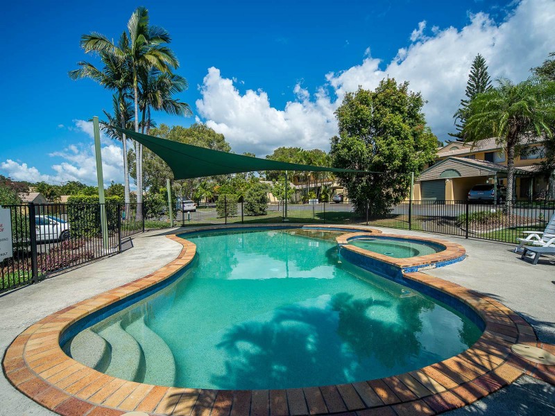 7/469 Pine Ridge Road, Runaway Bay QLD 4216
