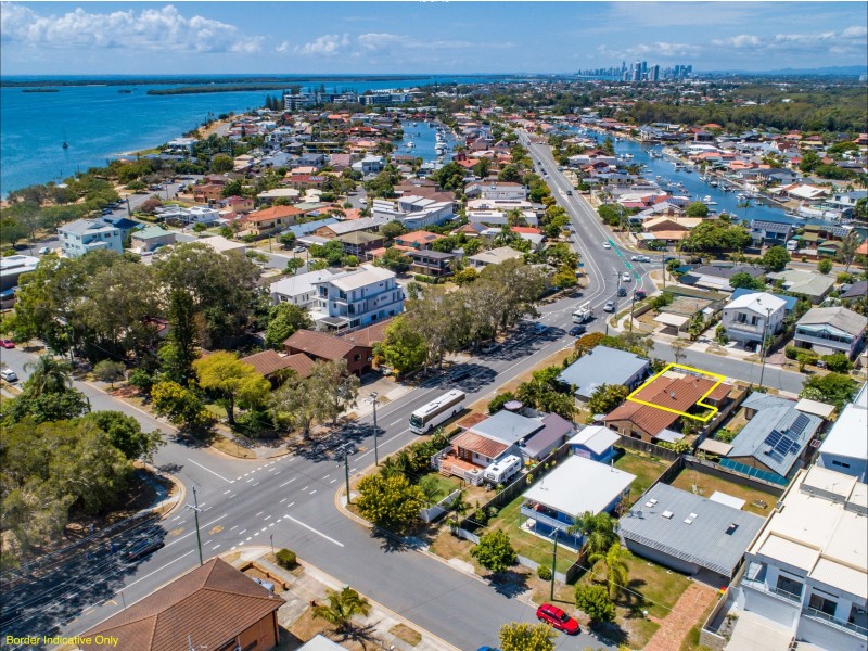 1/27 Errol Avenue, Paradise Point QLD 4216