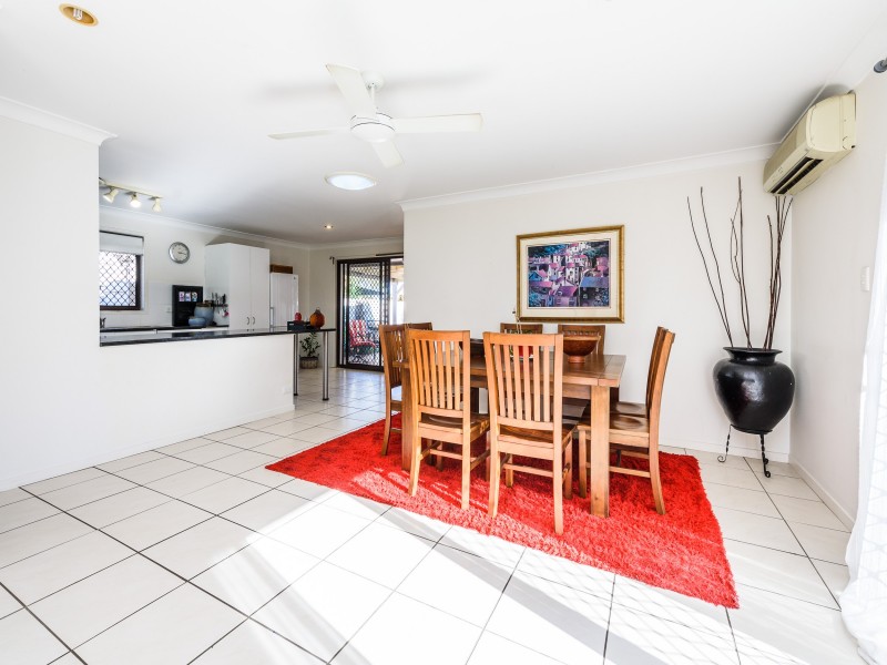 1/27 Errol Avenue, Paradise Point QLD 4216