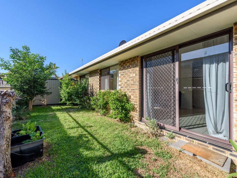 1/27 Errol Avenue, Paradise Point QLD 4216