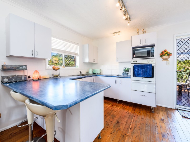 20 Eider Avenue, Paradise Point QLD 4216