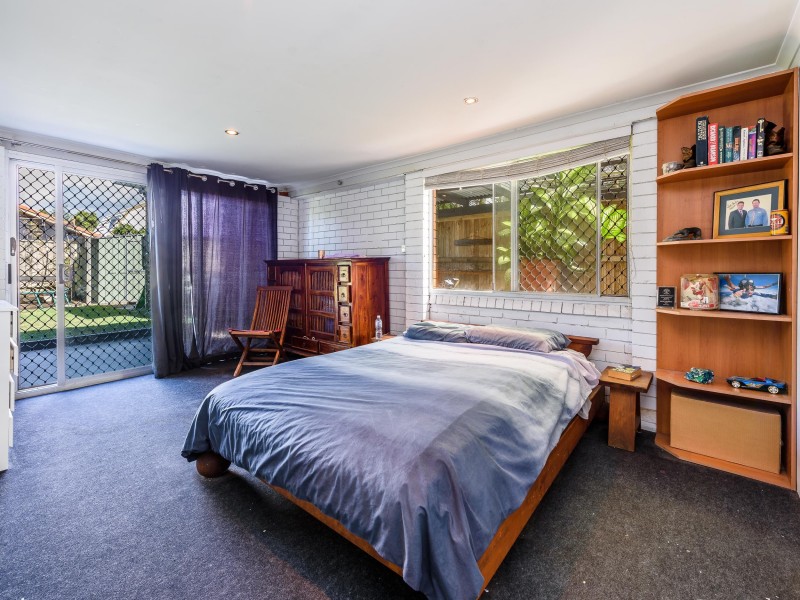 20 Eider Avenue, Paradise Point QLD 4216