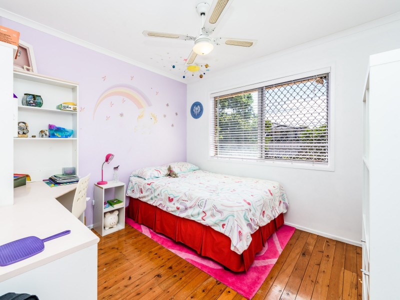20 Eider Avenue, Paradise Point QLD 4216