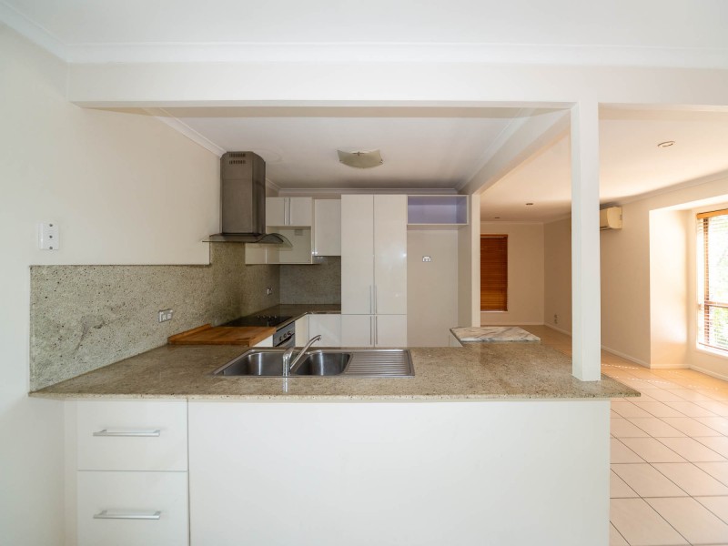 4 Atherton Court, Helensvale QLD 4212