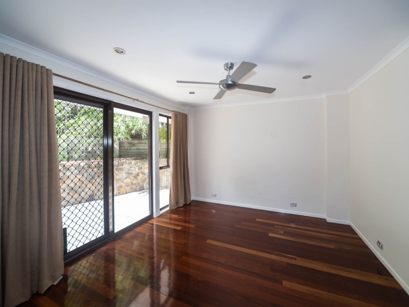 4 Atherton Court, Helensvale QLD 4212
