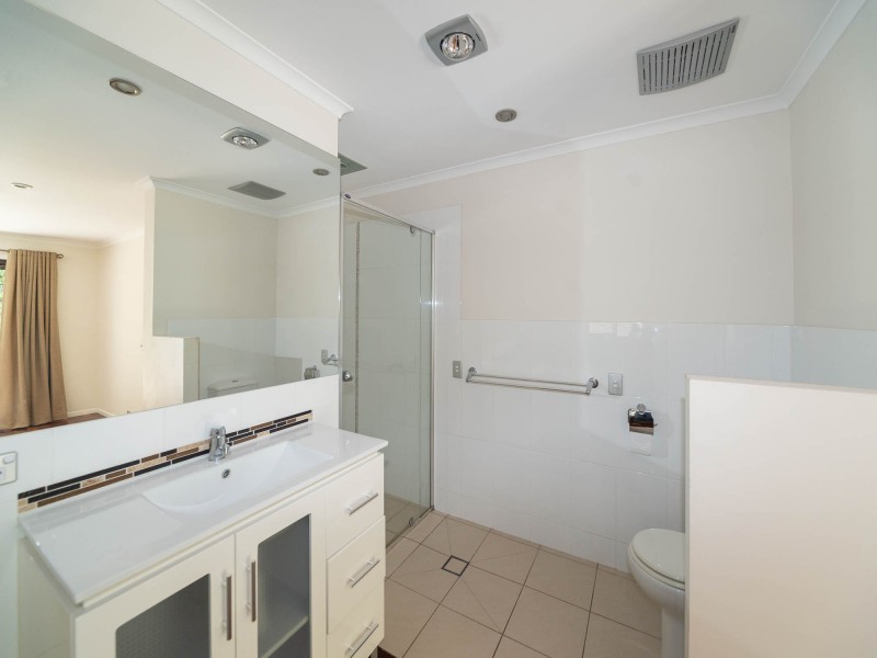 4 Atherton Court, Helensvale QLD 4212