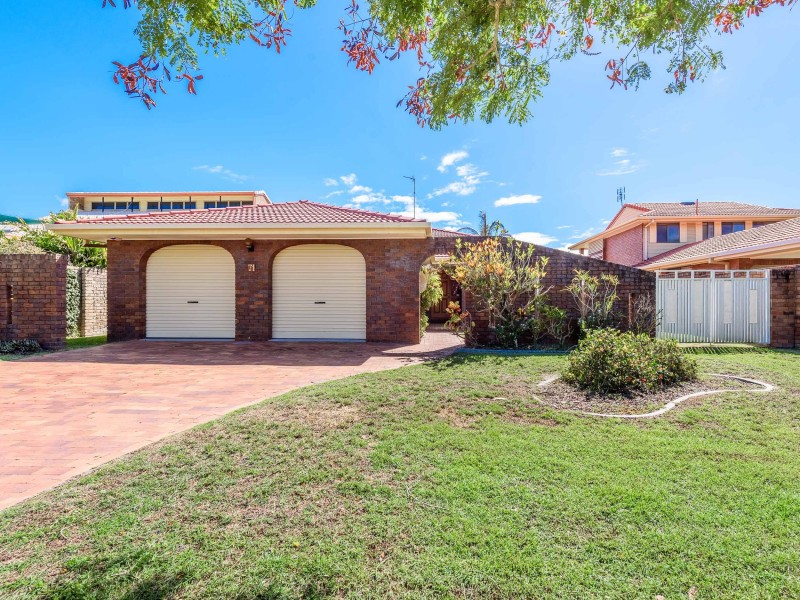 71 Columbus Drive, Hollywell QLD 4216