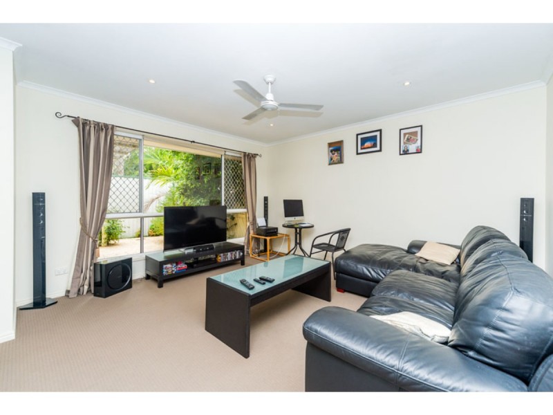 9/17 McMillan Street, Labrador QLD 4215