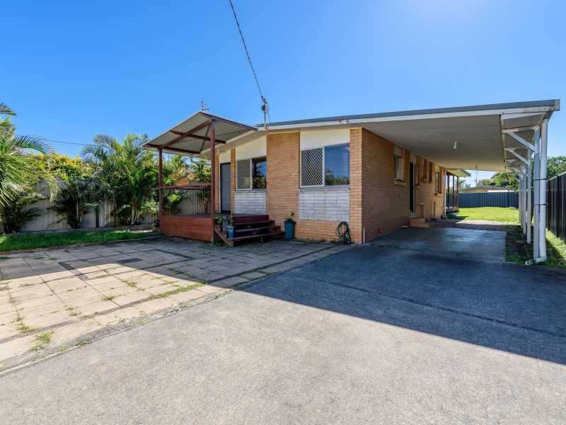 15 Nambur Street, Runaway Bay QLD 4216