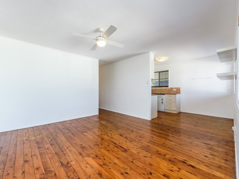 15 Nambur Street, Runaway Bay QLD 4216