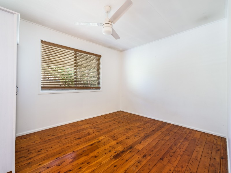 15 Nambur Street, Runaway Bay QLD 4216