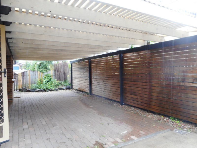 53 Clubhouse Drive, Arundel QLD 4214