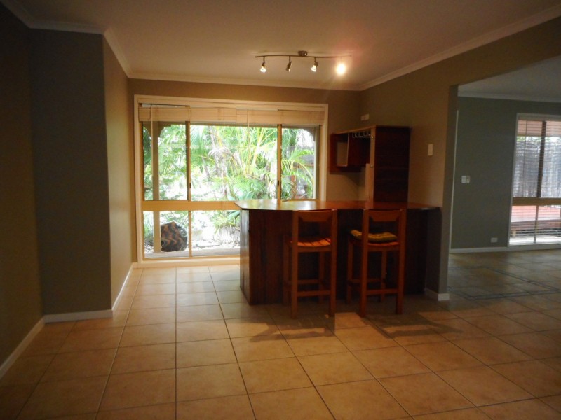 53 Clubhouse Drive, Arundel QLD 4214