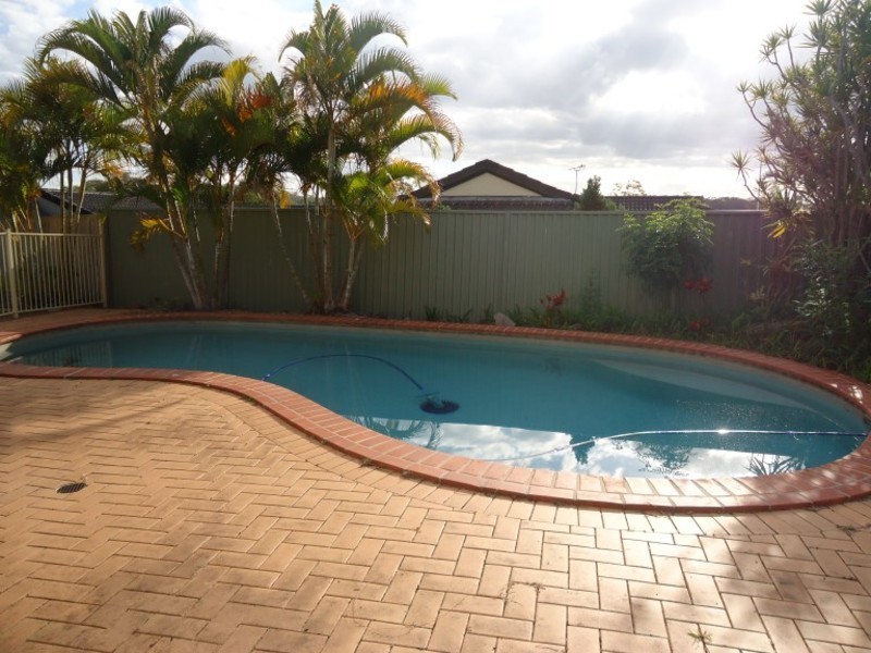 10 Hirono Court, Parkwood QLD 4214