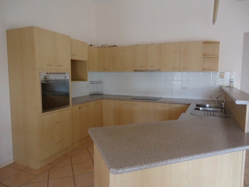 10 Hirono Court, Parkwood QLD 4214