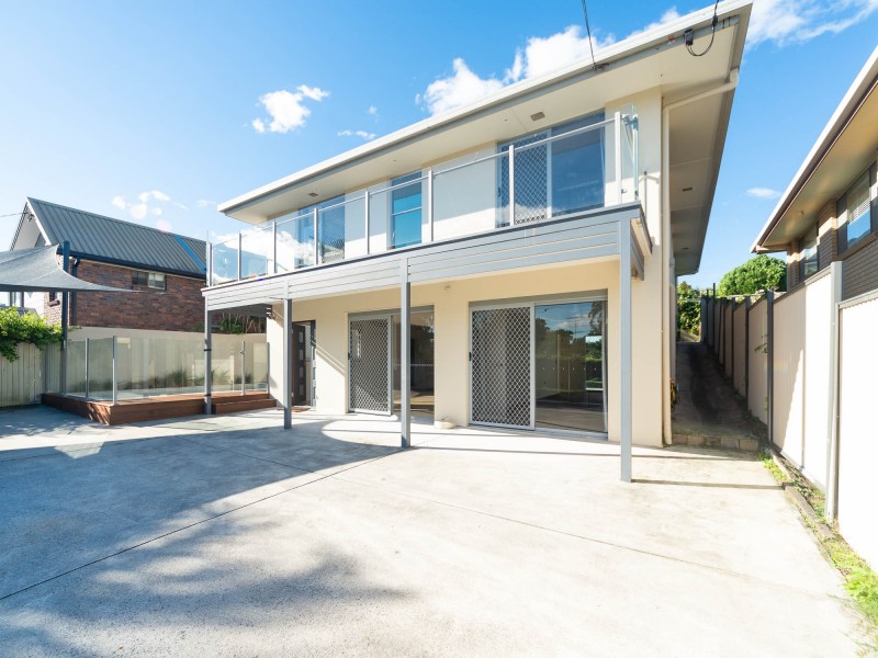 13 Clifton Street, Biggera Waters QLD 4216