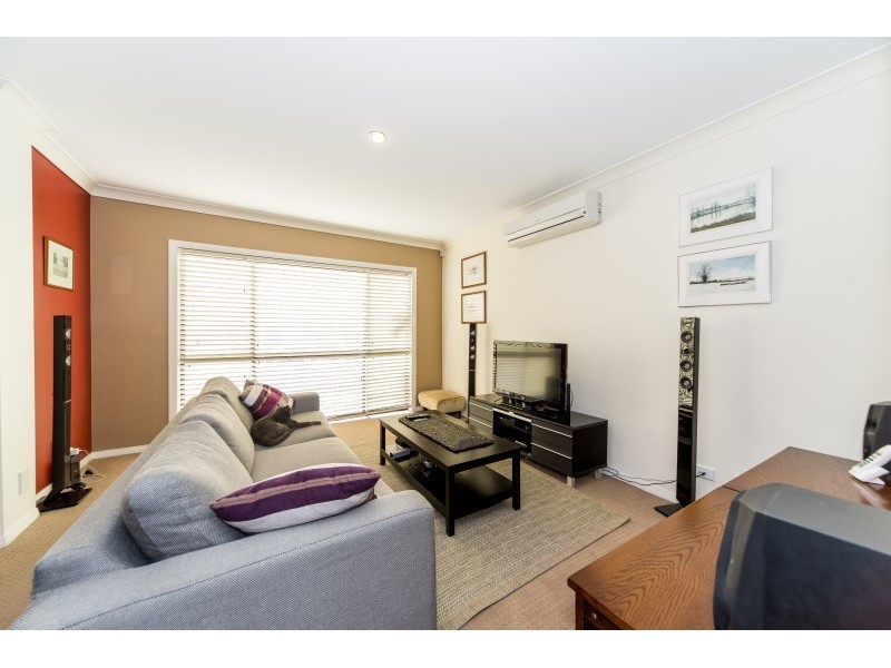 46 Oyster Cove Promenade, Helensvale QLD 4212