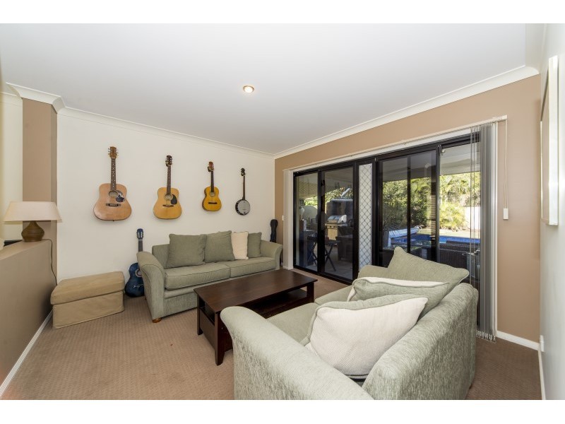 46 Oyster Cove Promenade, Helensvale QLD 4212