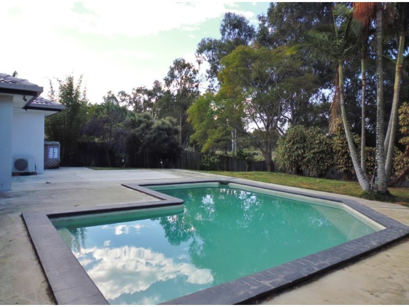 22 Henry Cotton Drive, Parkwood QLD 4214