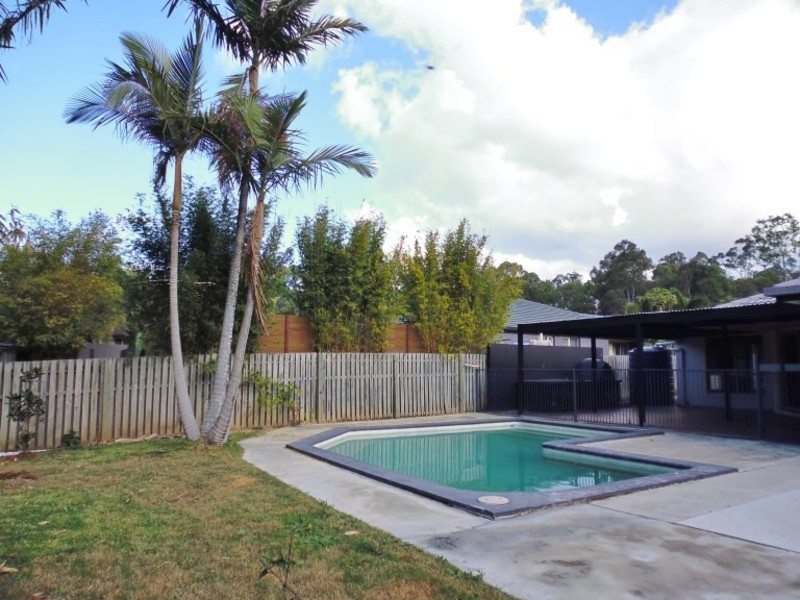22 Henry Cotton Drive, Parkwood QLD 4214