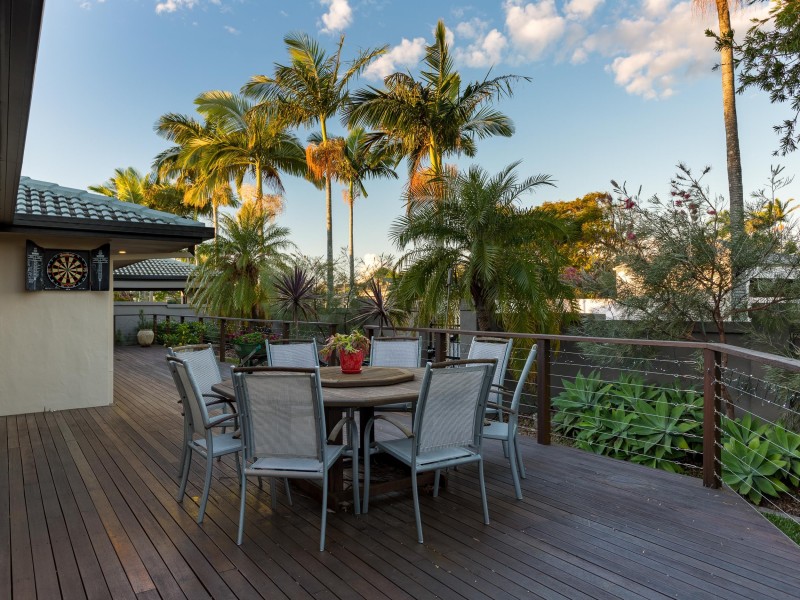 32 Karema Crescent, Runaway Bay QLD 4216