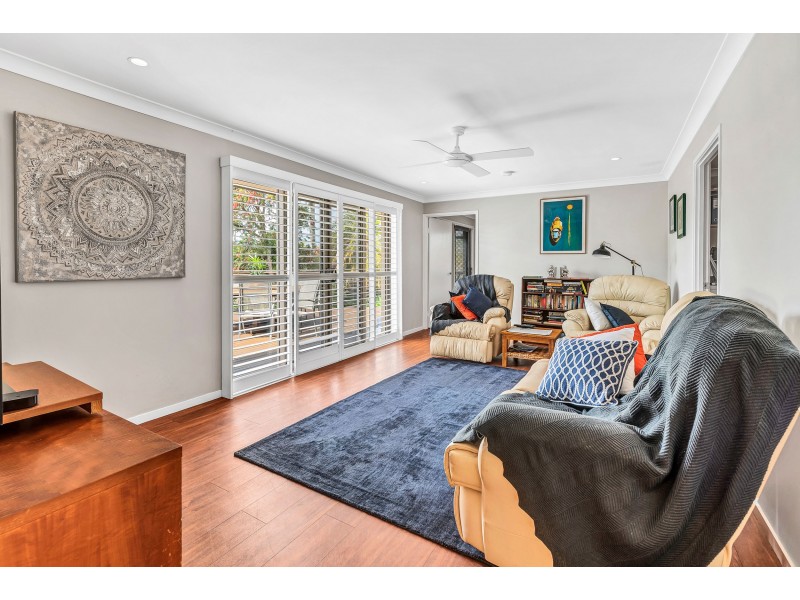 32 Karema Crescent, Runaway Bay QLD 4216