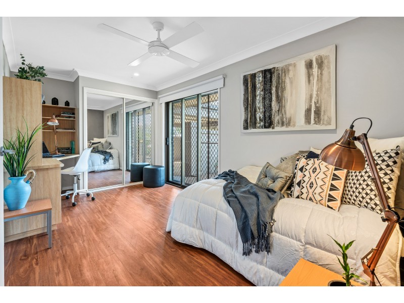 32 Karema Crescent, Runaway Bay QLD 4216