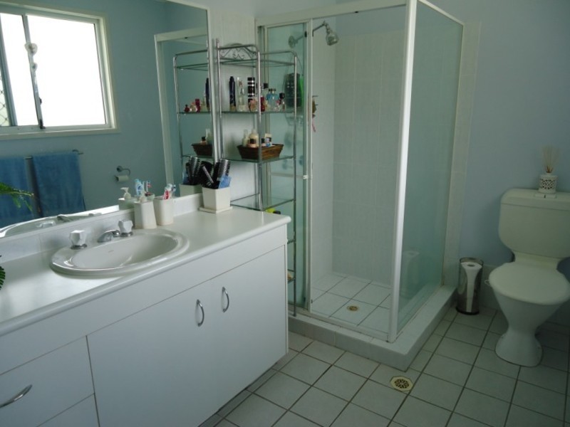 4/90 Pohlman Street, Southport QLD 4215