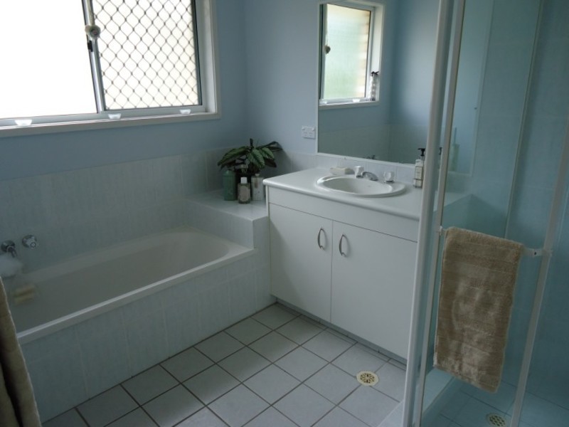 4/90 Pohlman Street, Southport QLD 4215