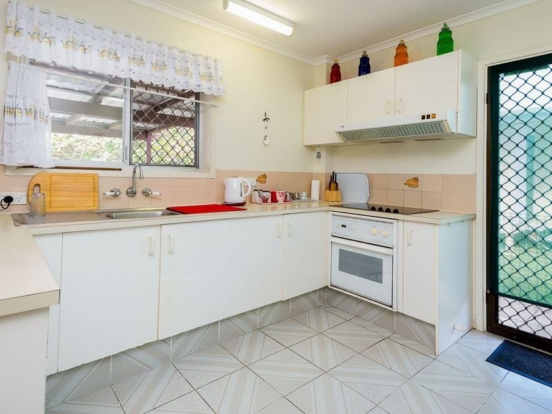 1/13 Bruce Avenue, Paradise Point QLD 4216