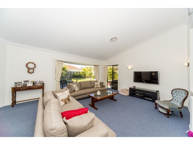 58 Audrey Avenue, Helensvale QLD 4212