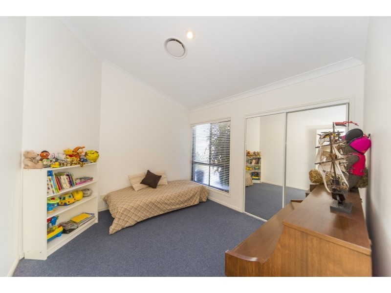58 Audrey Avenue, Helensvale QLD 4212