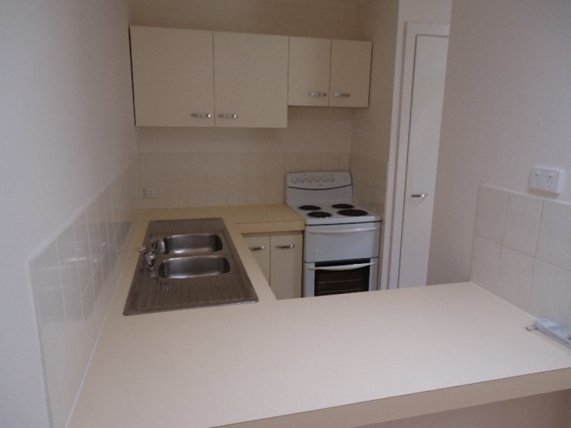 2/7 Hentdale Court, Labrador QLD 4215