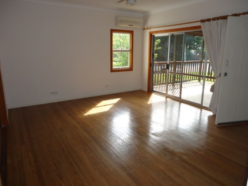 92 Boykambil Esplanade North, Hope Island QLD 4212