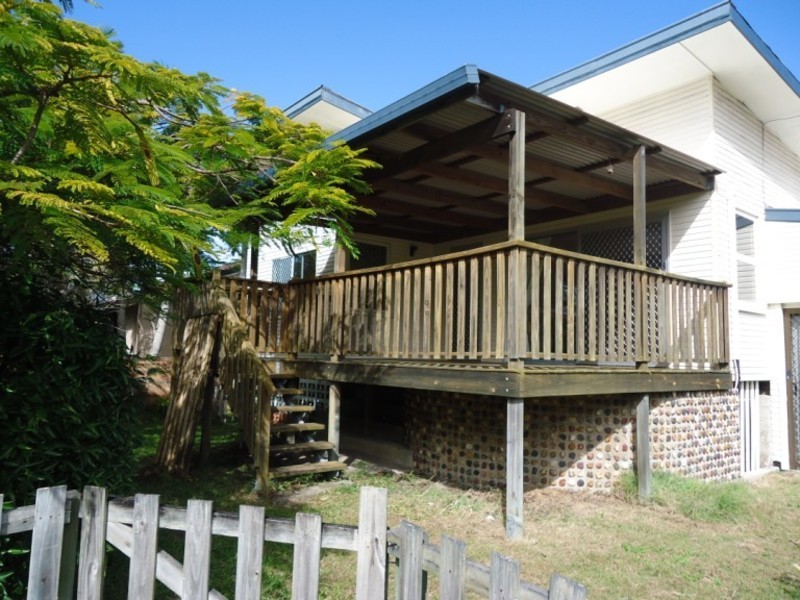 92 Boykambil Esplanade North, Hope Island QLD 4212
