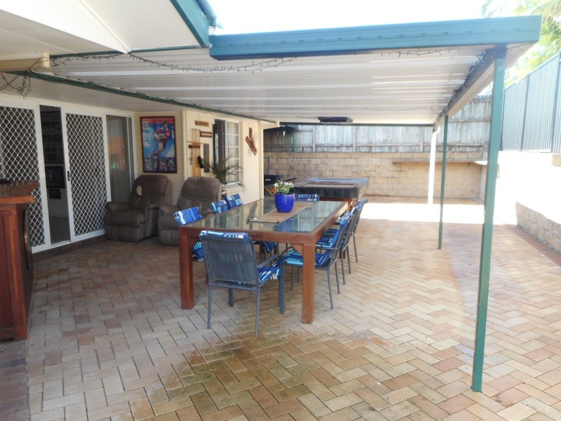 2 Hillgrove Court, Oxenford QLD 4210
