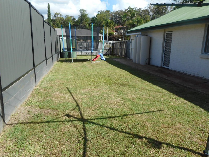2 Hillgrove Court, Oxenford QLD 4210