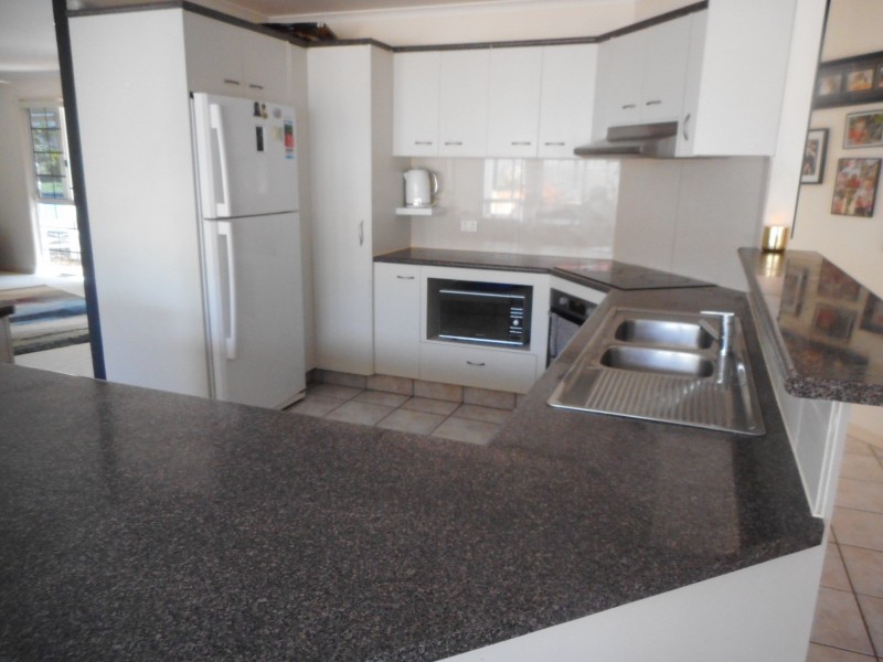 2 Hillgrove Court, Oxenford QLD 4210