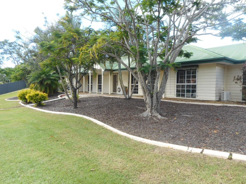 2 Hillgrove Court, Oxenford QLD 4210