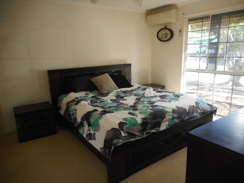 2 Hillgrove Court, Oxenford QLD 4210
