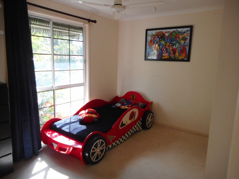 2 Hillgrove Court, Oxenford QLD 4210