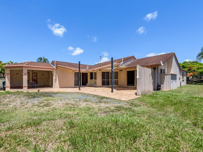 101 Henry Cotton Drive, Parkwood QLD 4214