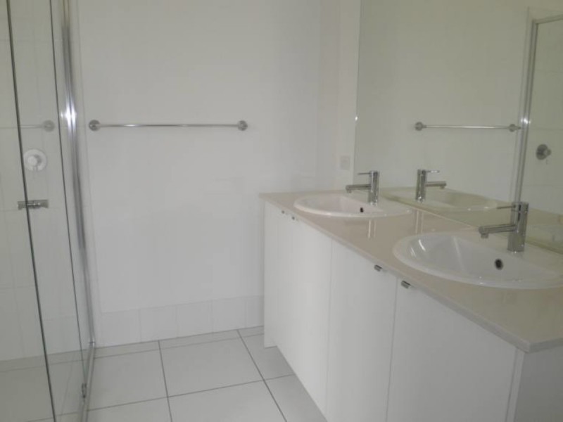 1 Picton Court, Upper Coomera QLD 4209