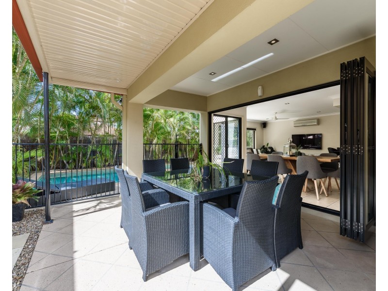 21 Ken Crescent, Helensvale QLD 4212