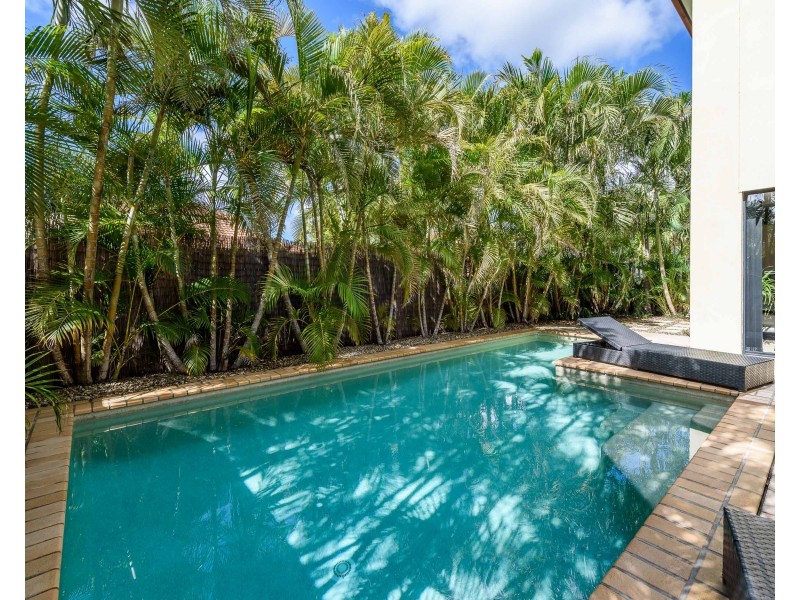 21 Ken Crescent, Helensvale QLD 4212