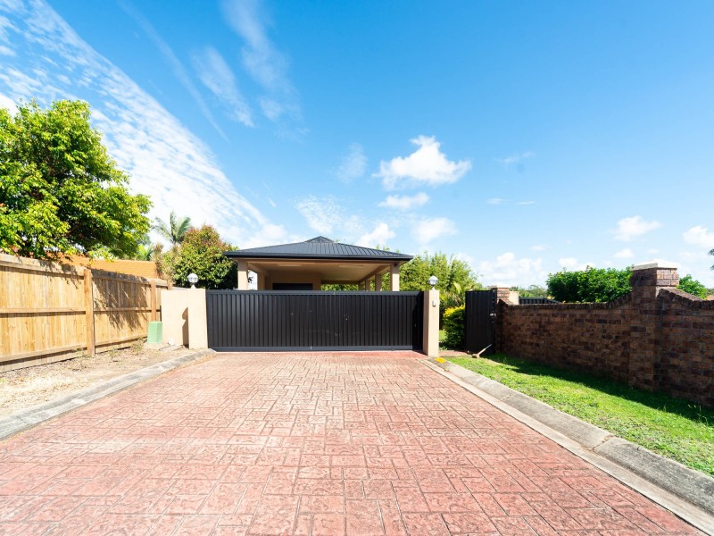 13 Langer Place, Arundel QLD 4214